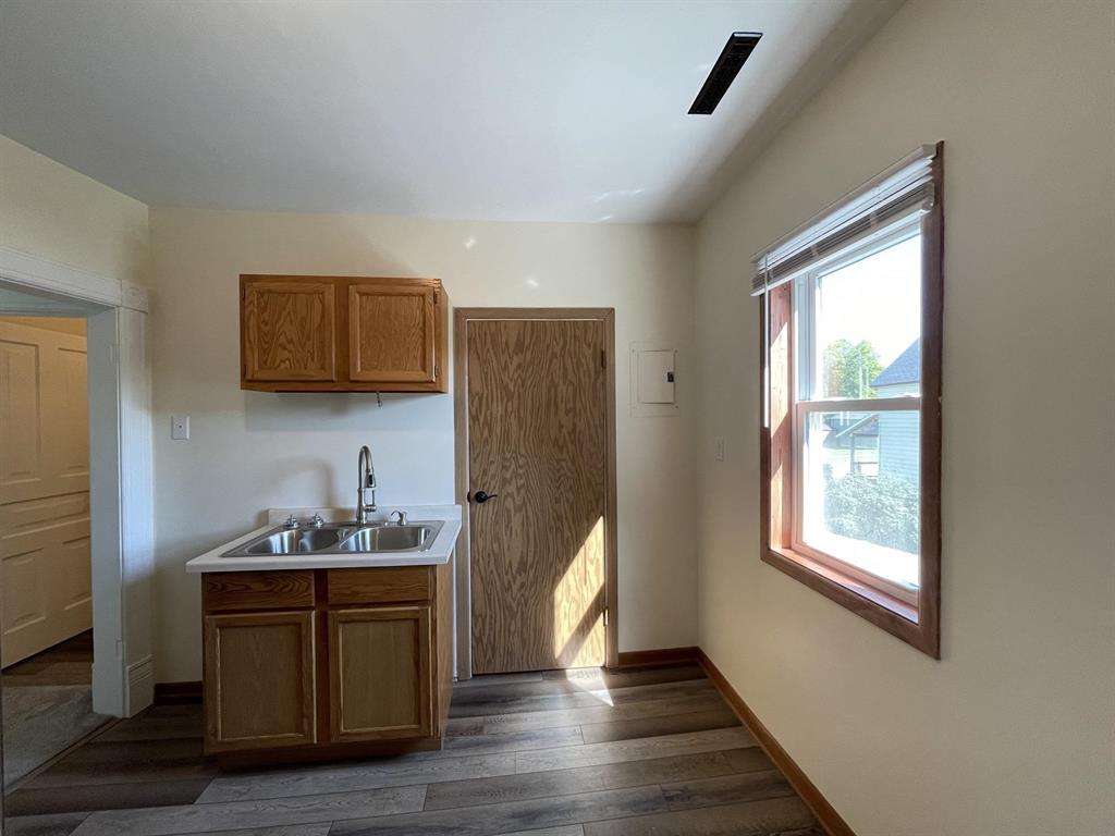 1204 Main Street West - 1