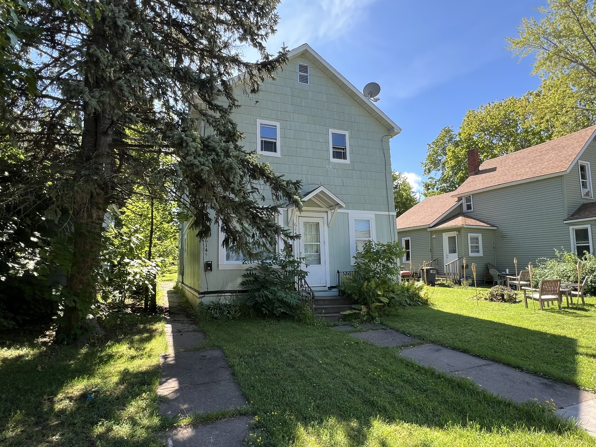 614 Saint Claire Street - 1