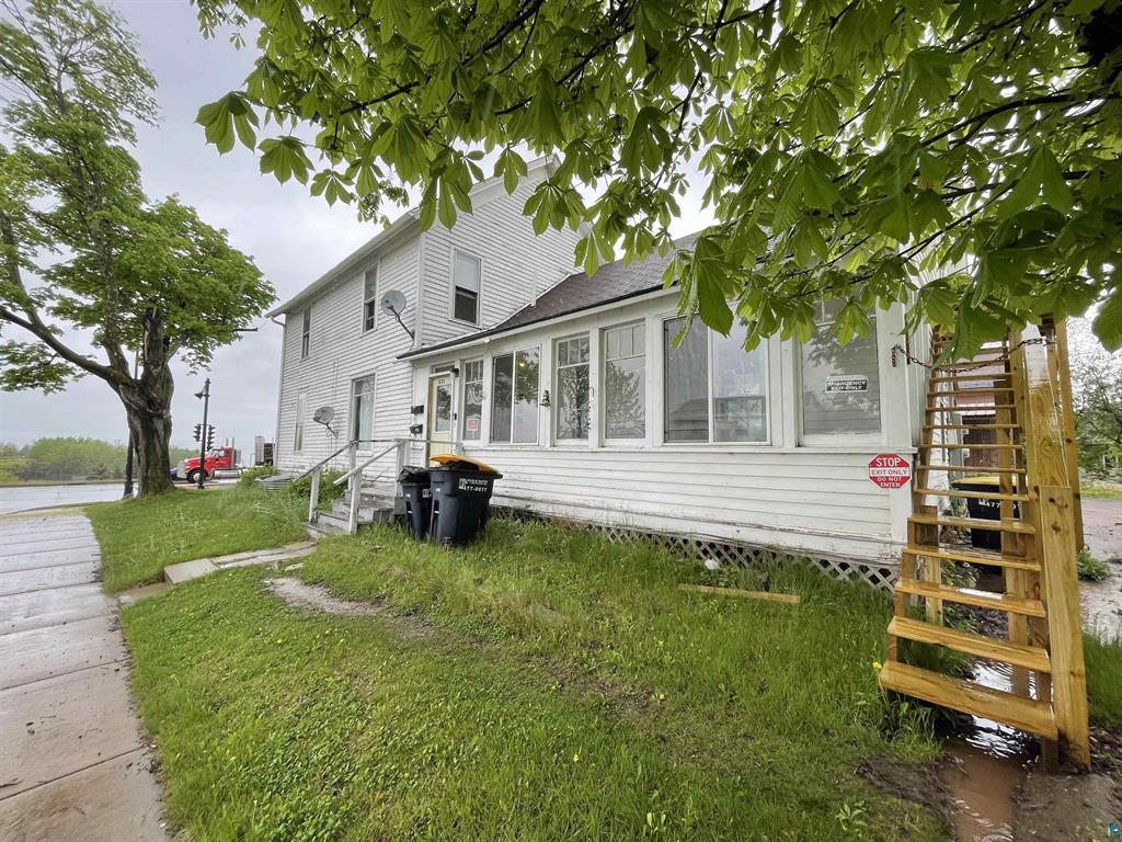 1222 Lakeshore - apt 2