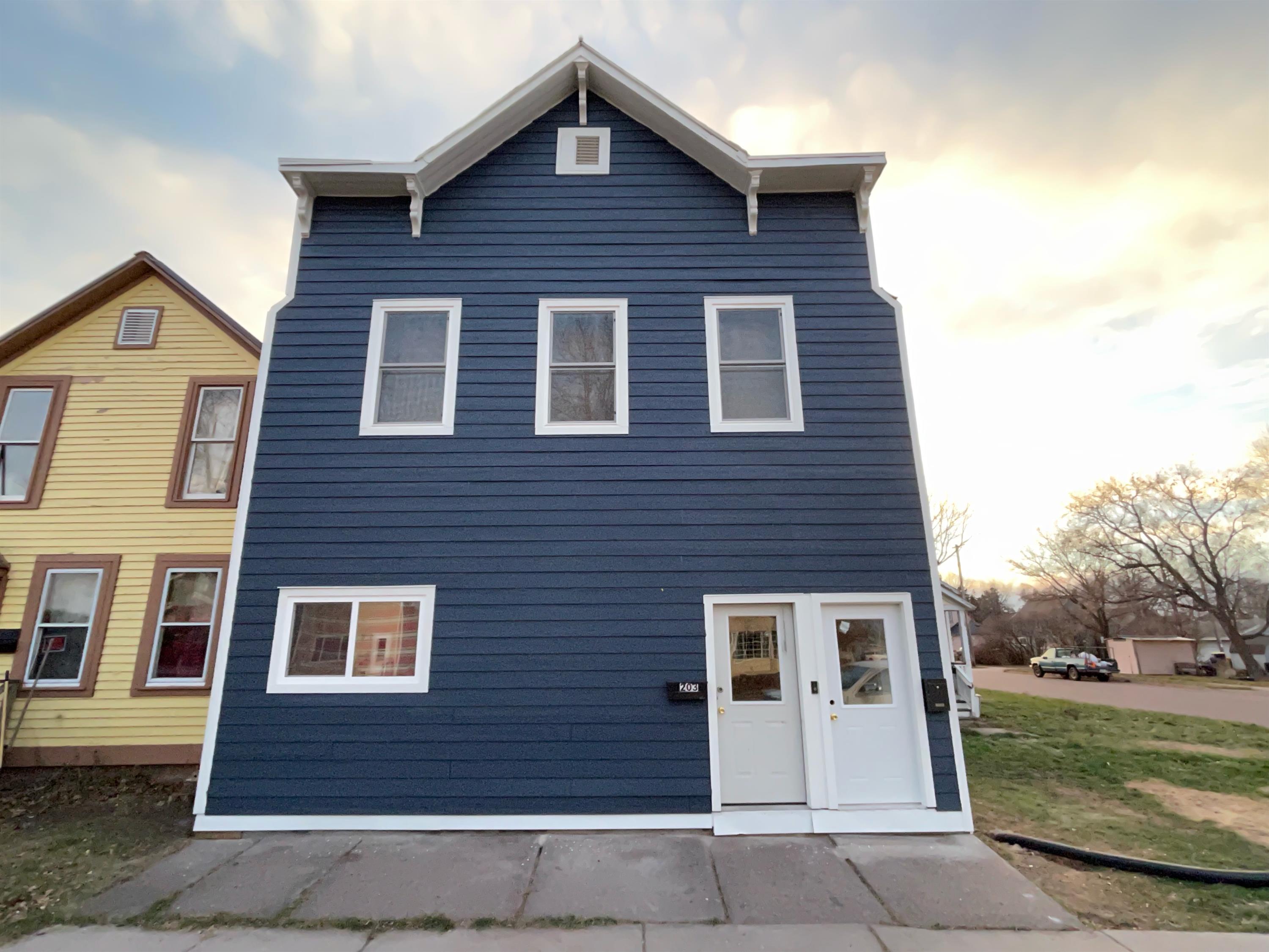 Property main image